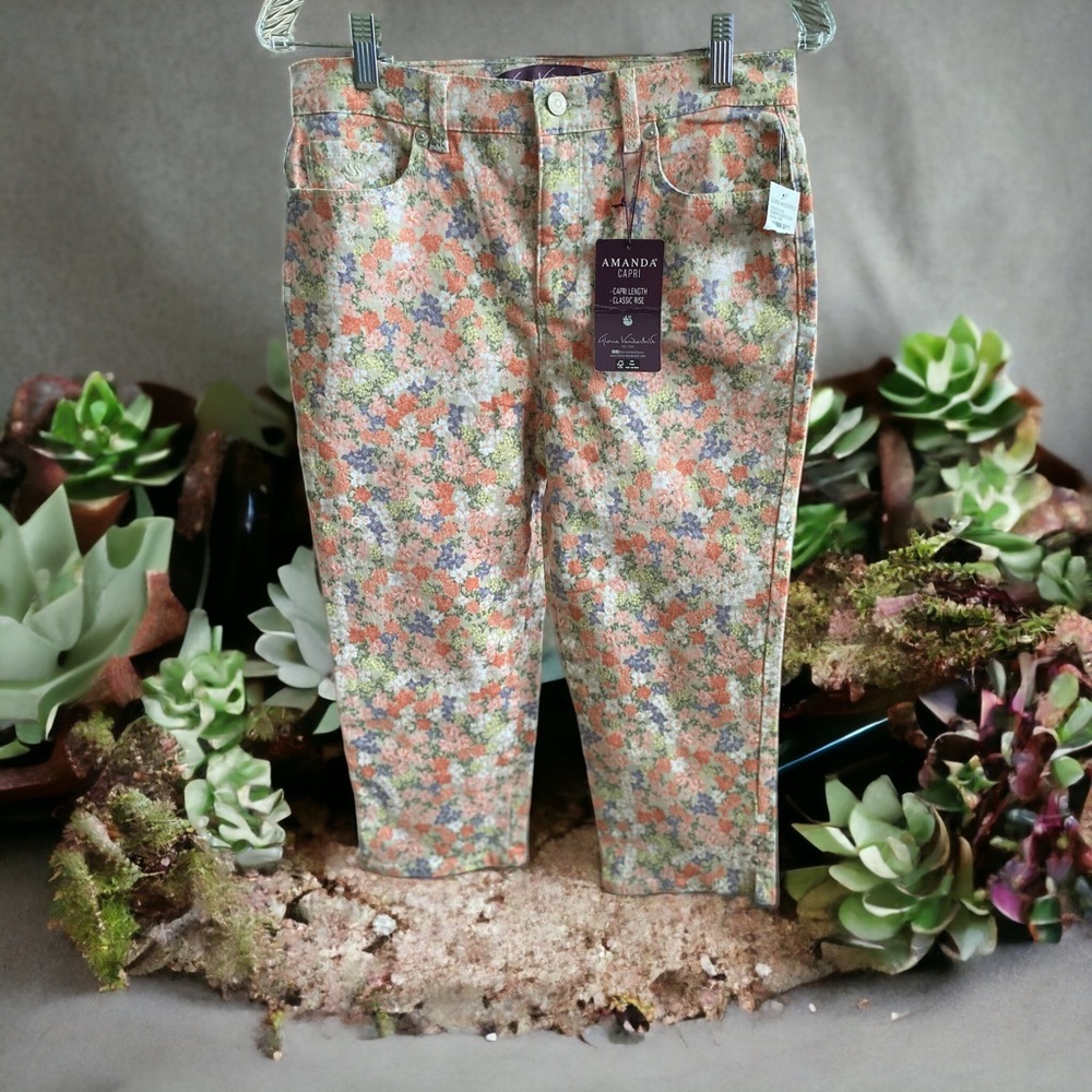 Gloria Vanderbilt Capri Size 8 Pink Floral Amanda Pants Spring Boho Colorful NWT